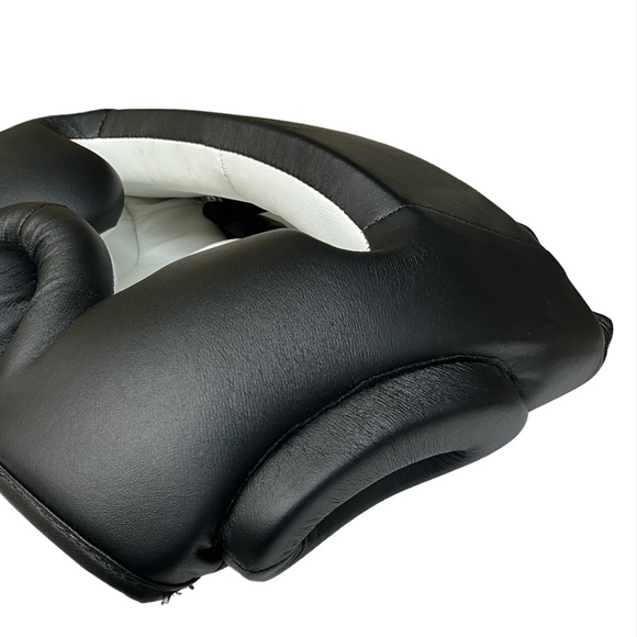 Revgear Headgear With Cheek And Chin Protector, Size Adult Medium - Picture 4 of 7